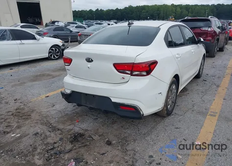 2020 Kia Rio S z USA, uszkodzony, nr VIN 3KPA24AD7LE284679